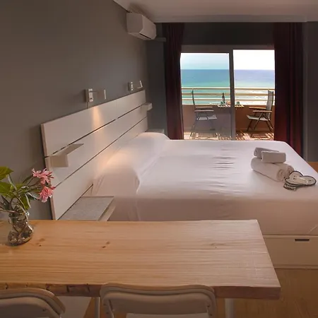 Stunning Sea Views In Stella Maris 9th Floor